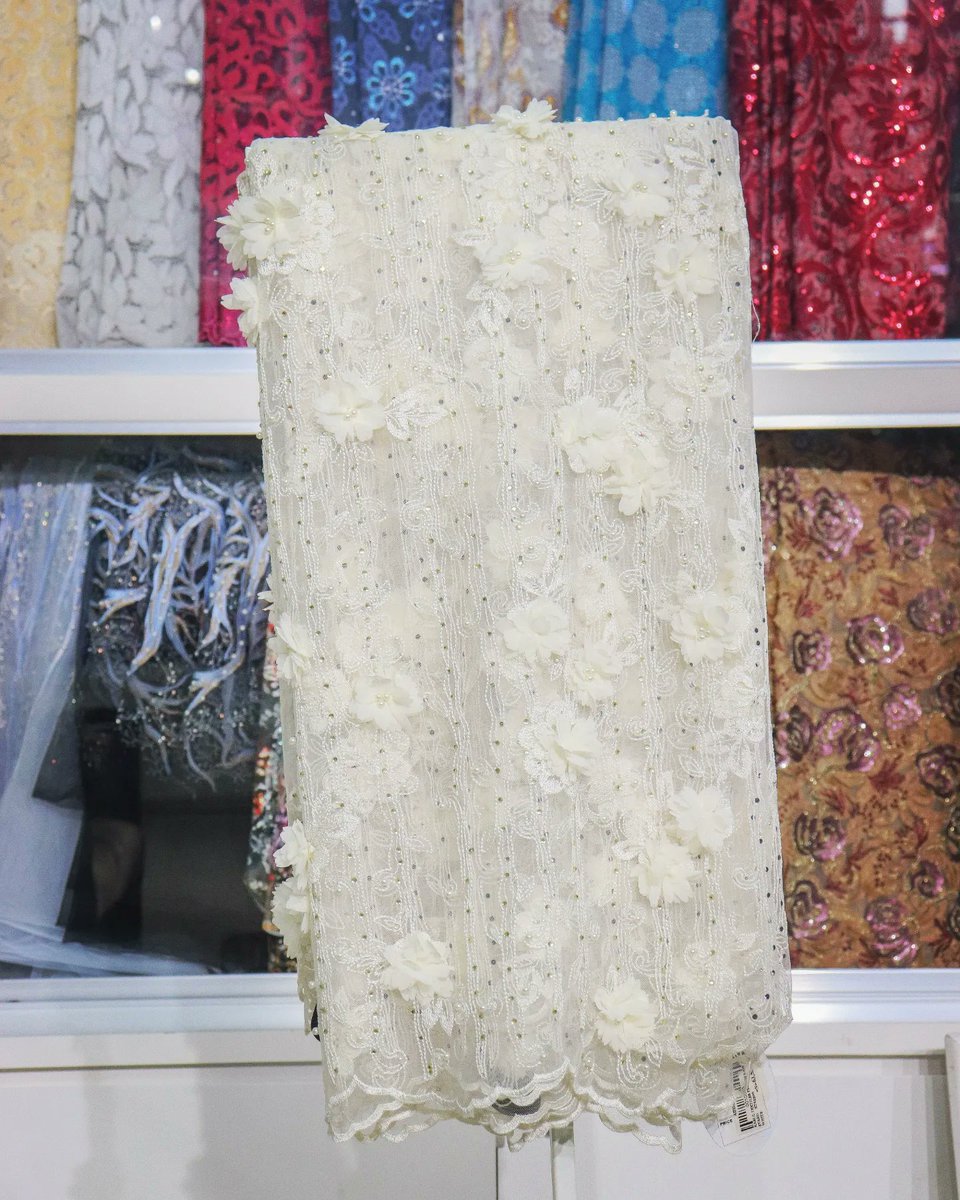 addasmall's tweet photo. Amazing lace for your owambe events 

Visit our website today @ https://t.co/hM4uYcBYTC and for all inquiries, please call/chat with us via (081120
26000)
.
.
#lacefabrics 
#LuxuryFashion 
#lacestyles https://t.co/WTAOXW2M8H
