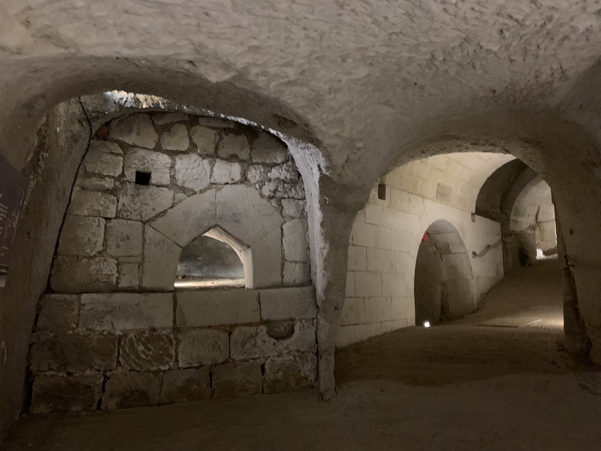 JuneLeighton3's tweet image. Visite du château de Brézé remarquable par son habitat troglodytique et son système de défense souterrain #Breze