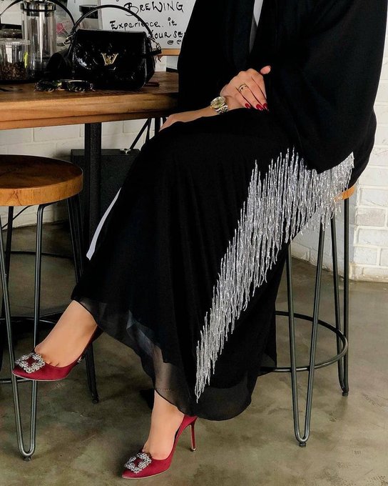 صباح الخير  والهنا
بافكر ااقفل ها الحساب
مافى متابعين كتير هون
والحظر متل الحساب الاول