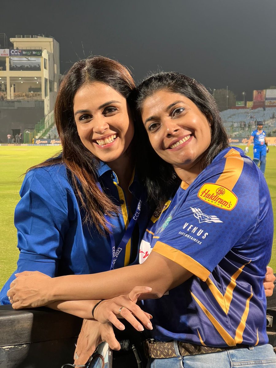 iampriya06's tweet photo. "🎉 Happy birthday to the lovely and vivacious @geneliad! 🎂 May this year be your best one yet! Sending you lots of virtual hugs and warm wishes on your special day. Have a blast! 🥳✨ 💚💚#HappyBirthdayGenelia" https://t.co/EH25texFGD