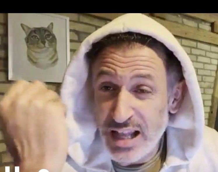 leckerbisse's tweet photo. Hat der Ku-Klux-Klan in der Schweiz einen neuen Ableger?
Jedenfalls macht der Herr einen äusserst stabilen Eindruck...!
#strickerTV https://t.co/FllEezSGOq
