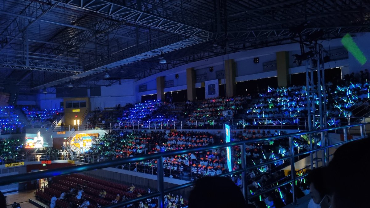 itsmechedm's tweet photo. third time being in the qpav!
first one back in 2019 for alab,
last year for the homecoming walk
and this year as volunteer staff π₯Ήπ«Ά
it still feels magical like the first time π«
welcome home, freshies! π―π
#USTROARientation2023
#DreamWithUST https://t.co/NqZ1eXGaLl