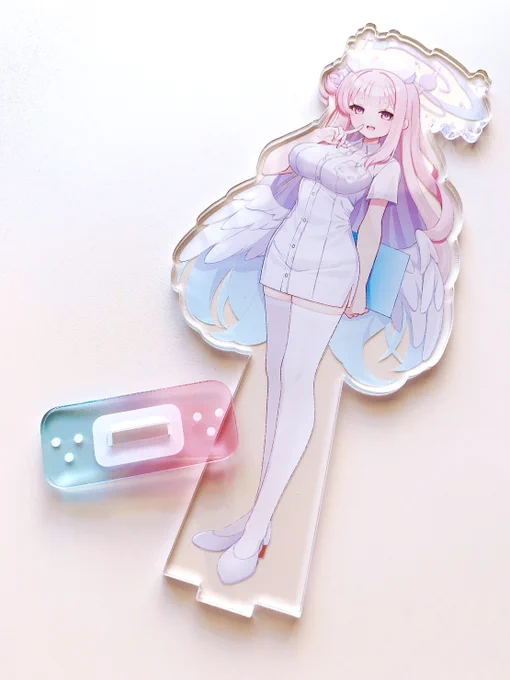 アクスタナースミカさん 台座のクリア感がめっちゃ可愛いくできました～!