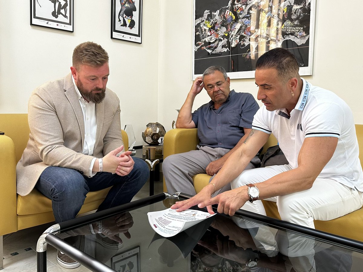 DipuEsport's tweet image. 🏀 🏐Esta setmana, el Diputat d’Esports Iván Sánchez, ha continuat amb les reunions amb els clubs per conèixer la seua situació i els seus plans de futur per a les pròximes temporades 🏒🏀

#CSEscenarioDeportivo #orgulldeCS @dipcas