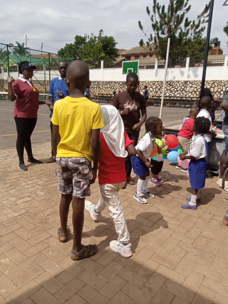 Busy weekend it is!!!
Little Pettles school having their sports day event.👏👏
Book with us for more of these events .
