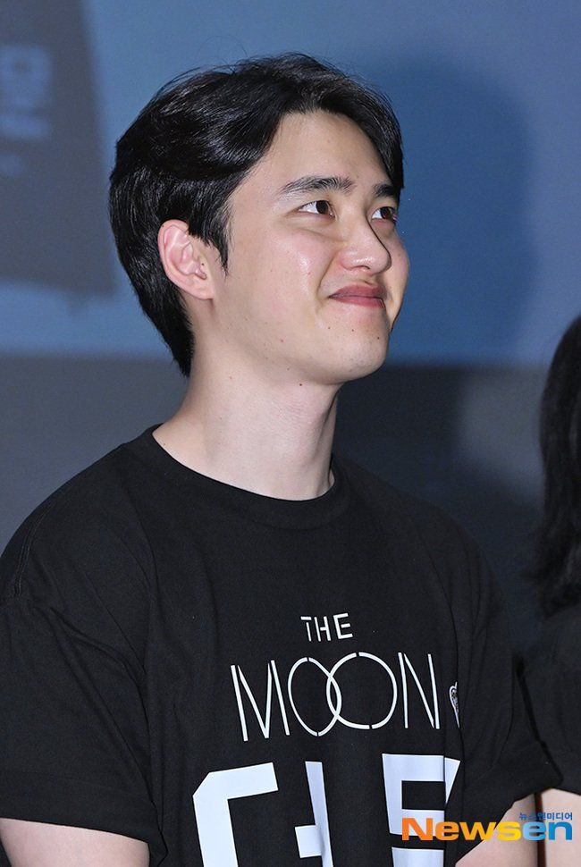 کیونگسو به میکاپ احتیاج نداره وقتی مثل ماه میدرخشه🌙❤️
Kyungsoo The Moon
Kyungsoo SNS
Kyungsoo Swing Kids
Kyungsoo Blue Dragon 
Kyungsoo Elemental
Kyungsoo Instagram
Kyungsoo Solo Album
Kyungsoo September
Kyungsoo EXO
Kyungsoo Vocal
Kyungsoo Voice
#KYUNGSOO 
<a href="/weareoneEXO/">EXO</a>