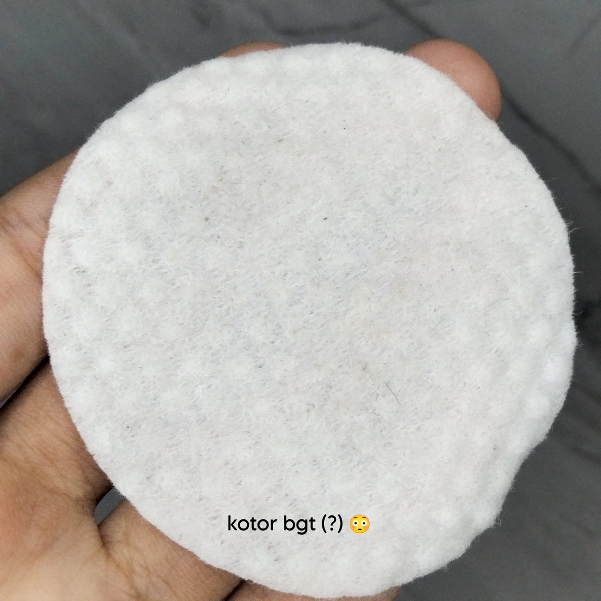childizzz's tweet photo. exfoliasi tuh penting bgt tau guys, karena exfo itu bisa meregenerasi kulit biar skincare kita itu penyerapan nya lebih optimal!
aku mau rekomendasiin exfo yang praktis bgt, cara pakenya cm tinggal diusap-usap ajaah 👀🤍
#ReviewItsmybase #ExfoliatingPad #BaseExfoliatingPads https://t.co/mJ95vC7qq8