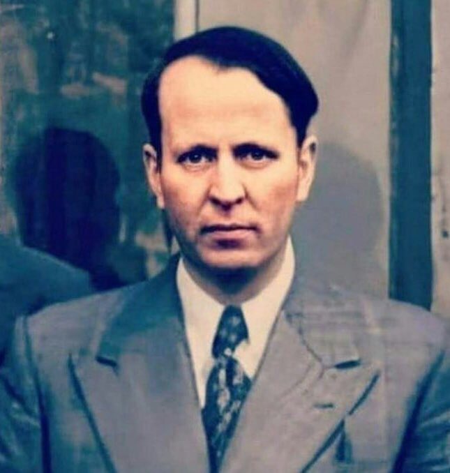 TurkcuGenclik's tweet photo. "Şarkıyı ağlayarak, İstiklal Marşını kıkırdayarak söyleyen bir gençlik istemiyoruz!"

💬 Hüseyin Nihal Atsız https://t.co/DlAtlgOFgj