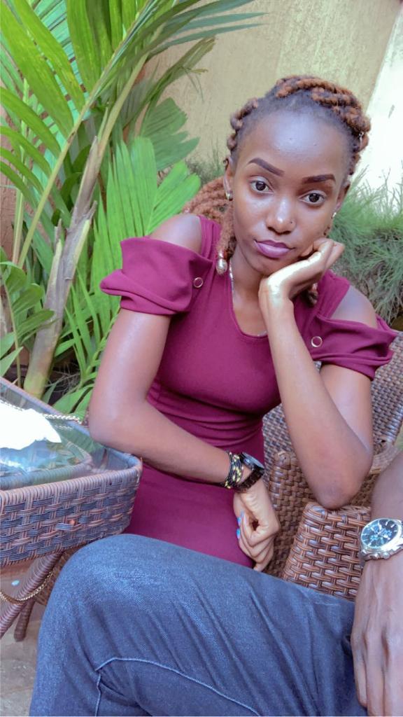 <a href="/chevi_masta/">Mr. Battle</a> <a href="/amprincess9/">TricyLove🦁</a> na <a href="/nyuki_malkia/">Malkia Nyuki 👑</a>  happy bday kwenu... Wa kwanza kureply aweke location cake ije... 🎉