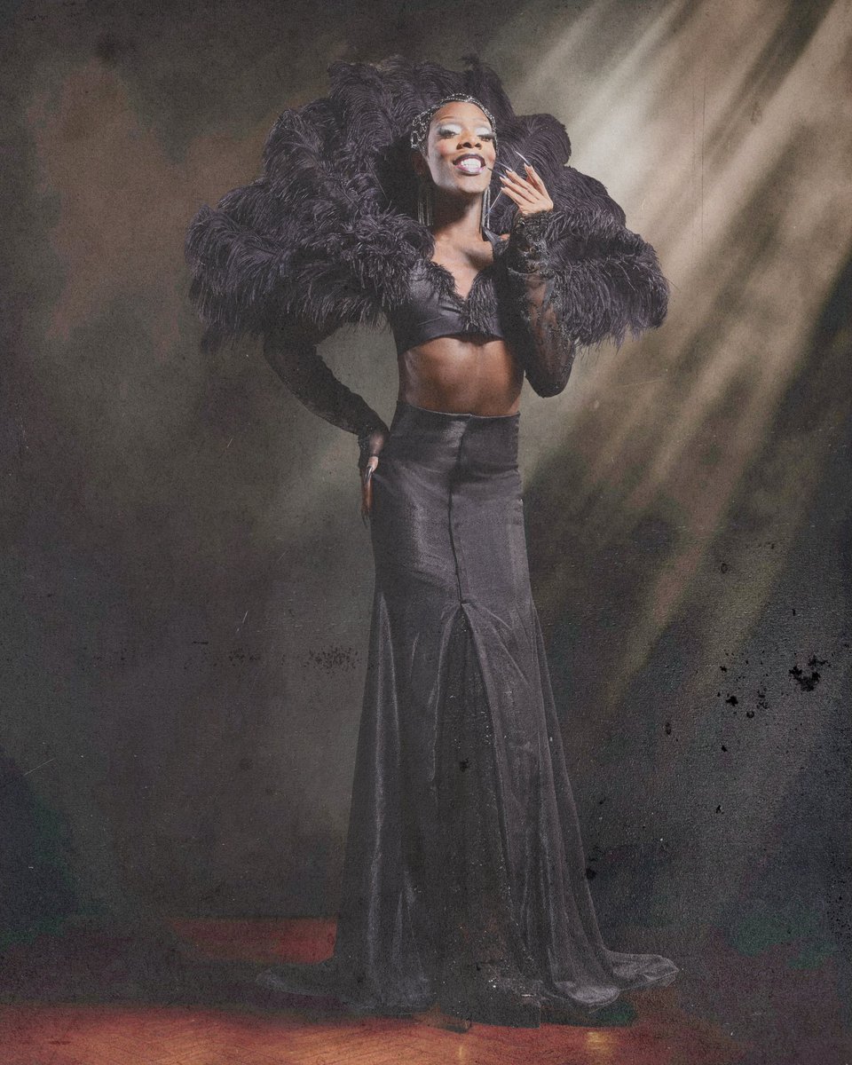 Keiona__'s tweet photo. The Ball Part I : The Past 🖤

JOSEPHINE BAKER was a black woman turned SuperStar in the 1920’S , AN ICON.

My grandma’s name was also Josephine &amp; she loved all of me wholeheartedly 🕊️ 

🪡 kayenray x nona_source 

📸 ranobrac 

💅🏿 hausoftokyo_ 

#dragracefrance #teamkeiona https://t.co/prQUMHOCeC