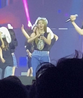 Yenalism's tweet photo. ชีพกพระพี่เฌอไปทุกที่ 5555555555555555555555555555555555555555555
#FameBNK48 
#CherprangBNK48 
#BNK48_RabbitInWonderland https://t.co/CSod3Rk4DS