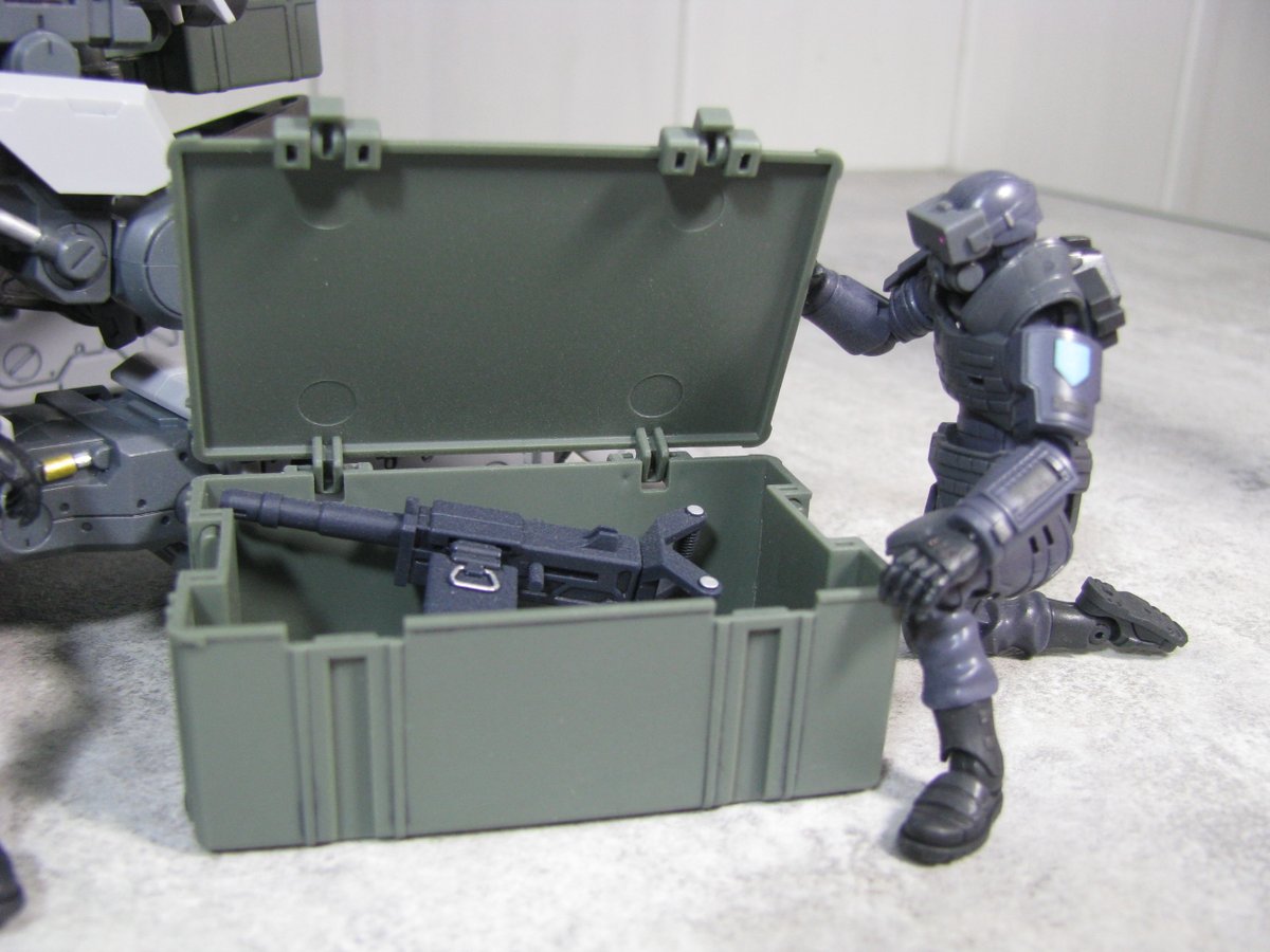 LittleMecha's tweet photo. Before fight together...
Left to rights - sniper, driver, gunner.
#hexagear #kotobukiya #コトブキヤ #壽屋 #ヘキサギア #polishbuilder #plamo #plastickit #plasticmodel #plasticmodelkit #plasticmodelkits #modelkit #plamocommunity #plamobuilder https://t.co/bRad6Bilxa