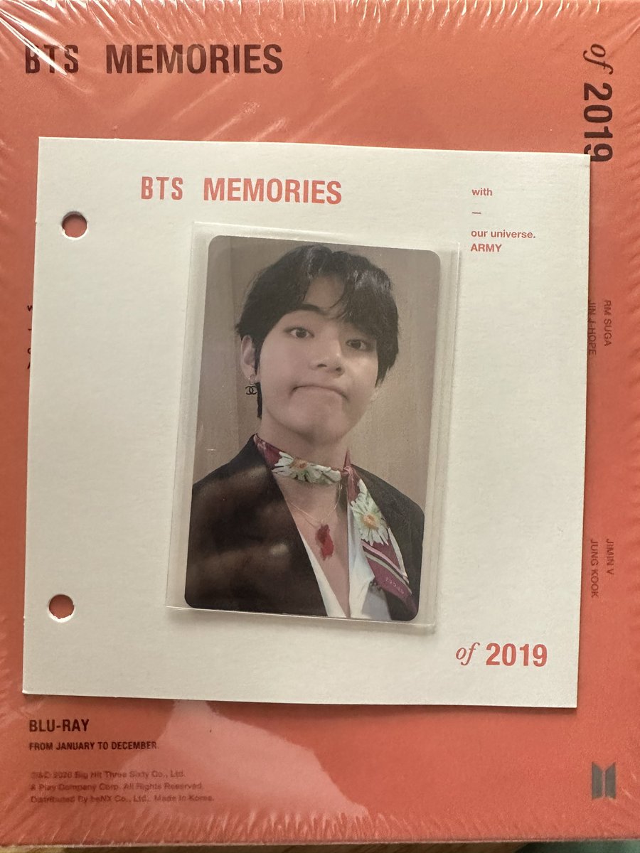 yoonmcart's tweet photo. wts lfb bts ph

𓂃⟢ memories 2019 taehyung pc + complete inclusion unsealed blu ray w/ ot7 and namjoon 4x6 sealed photo set 

✶ 4.7k php for the set 
✶ 10/10 conditions 
✶ payo prio! up to 3 days reservation
dm 

t. tae v namjoon photocard memo19 br ph https://t.co/NaNt07uIVd