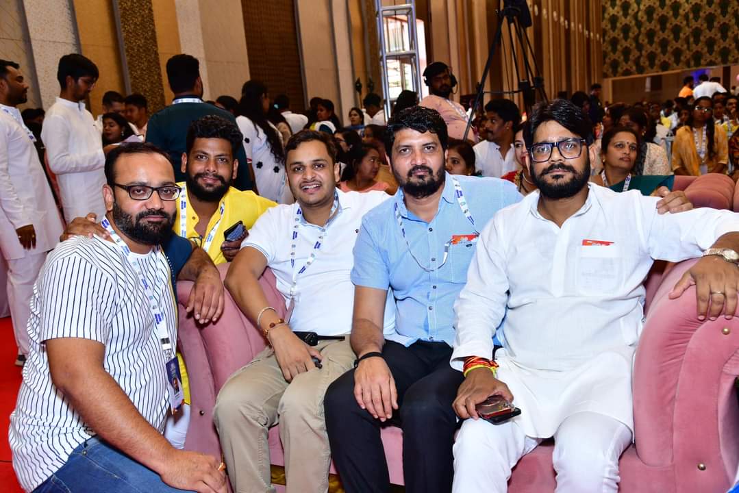 Vicky Bhadoriya (@vickybhadoriy12) on Twitter photo गुजरात प्रदेश यूथ कांग्रेस के अध्यक्ष बड़े भाई <a href="/HarpalSinhINC/">Harpalsinh chudasama</a> जी को जन्मदिन कि हार्दिक शुभकामनाएं बाबा महाकाल का आशीर्वाद हमेशा बना रहे 🙏 गुजरात प्रदेश यूथ कांग्रेस के अध्यक्ष बड़े भाई <a href="/HarpalSinhINC/">Harpalsinh chudasama</a> जी को जन्मदिन कि हार्दिक शुभकामनाएं बाबा महाकाल का आशीर्वाद हमेशा बना रहे 🙏