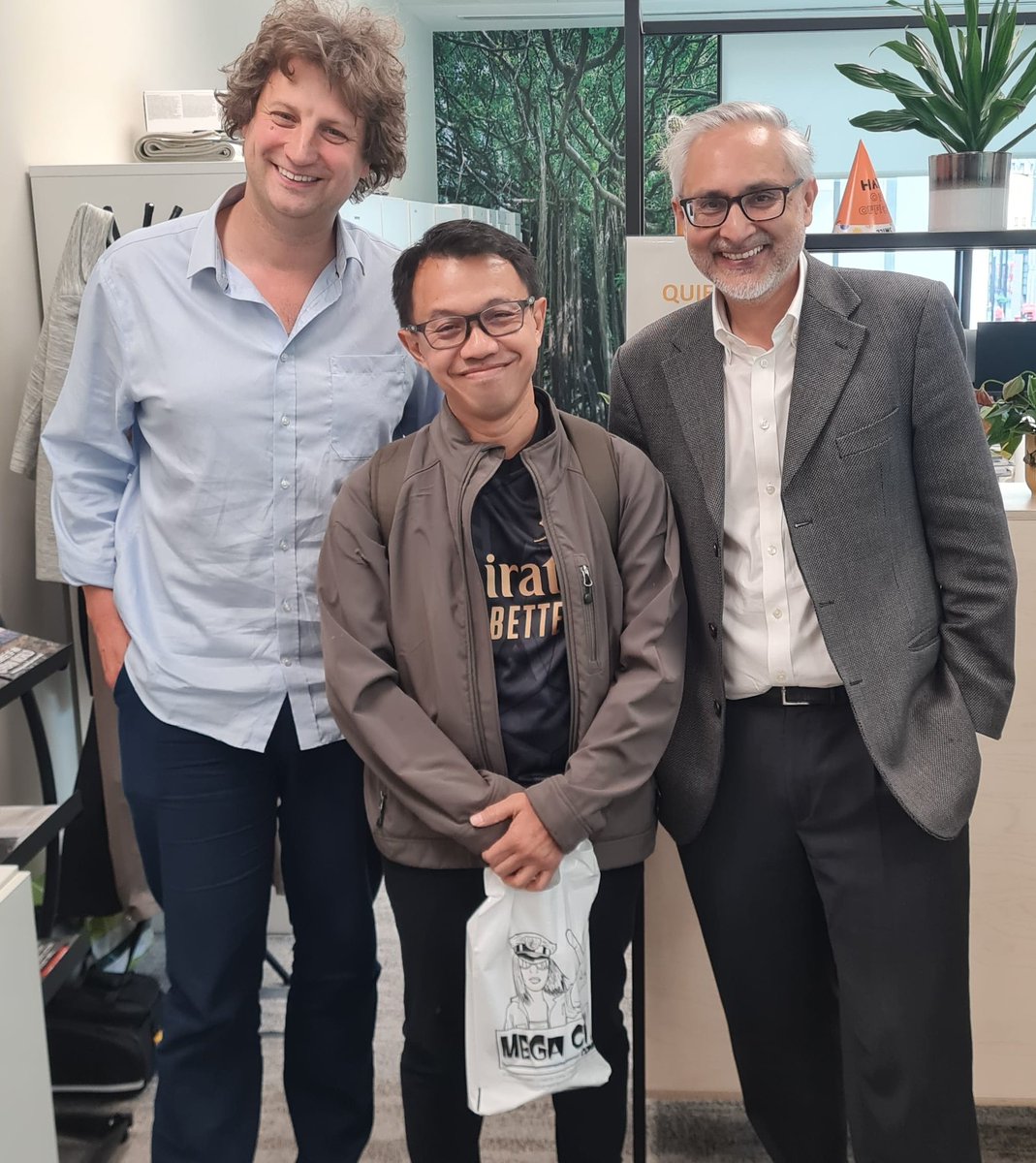 Fitrian Ardiansyah (@ecofitrian) on Twitter photo So happy to meet these two inspiring leaders in the #environmental, #sustainability, #climatechange & #food sectors, Dr <a href="/edwardleodavey/">Edward Davey</a> & HE <a href="/MoazzamTMalik/">Moazzam Malik</a>, when I visited their <a href="/WorldResources/">World Resources Institute</a> office in London a couple of months ago. Learning a lot from them. So happy to meet these two inspiring leaders in the #environmental, #sustainability, #climatechange & #food sectors, Dr <a href="/edwardleodavey/">Edward Davey</a> & HE <a href="/MoazzamTMalik/">Moazzam Malik</a>, when I visited their <a href="/WorldResources/">World Resources Institute</a> office in London a couple of months ago. Learning a lot from them.