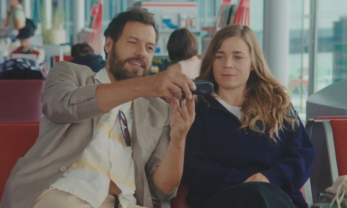 CestDuCinema's tweet photo. Tout le monde aime Jeanne (2022) // dir. Céline Devaux https://t.co/turUYRuyO9