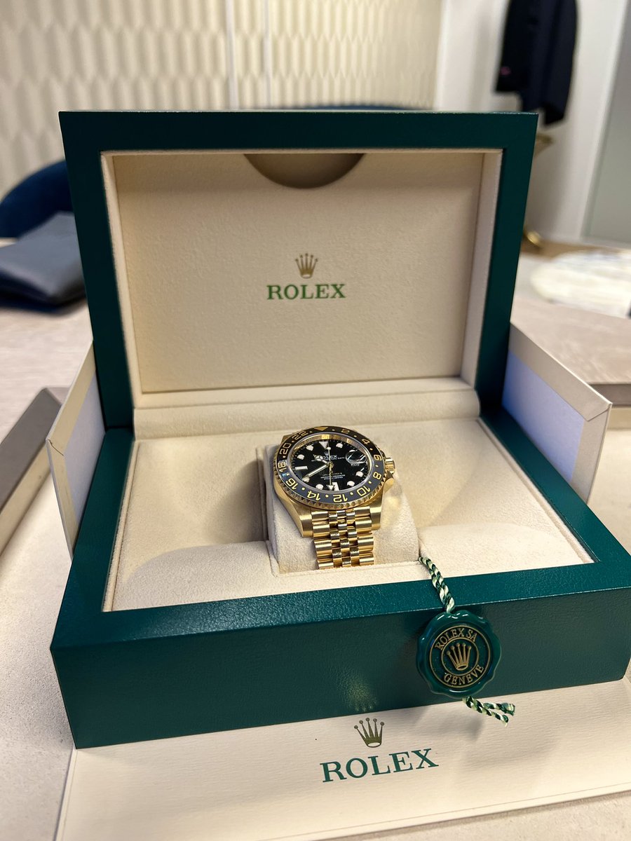 cryptostr1k3r's tweet photo. They told me the waiting list is 5-7 years so I got mine from my trader ,,Amstel Watches‘‘ for a very fair price! #amsterdam
One of the best watch ever,
GMT MASTER II, YELLOW GOLD JUBILEE
#crypto #ETH #ERC20 #listing #CEX #NFT #gem #DeFi #HODL #BNB #BTC #amsterdam #watchfinder #amstel #rolex