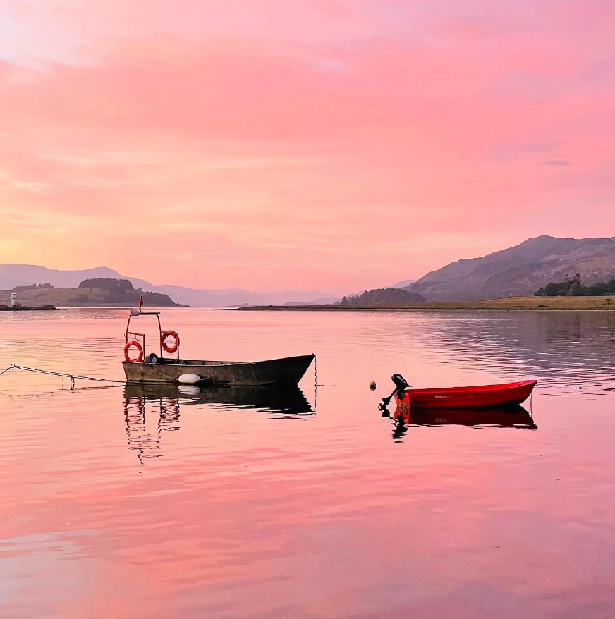 Our Scottish 'summer' weather may not know what it is doing but we have certainly being getting our fair share of fantastic sunsets.

Come join us on the terrace for some oysters and a glass of Manzanilla with this as your view - nothing beats it!

#wildaboutargyll #nofilter