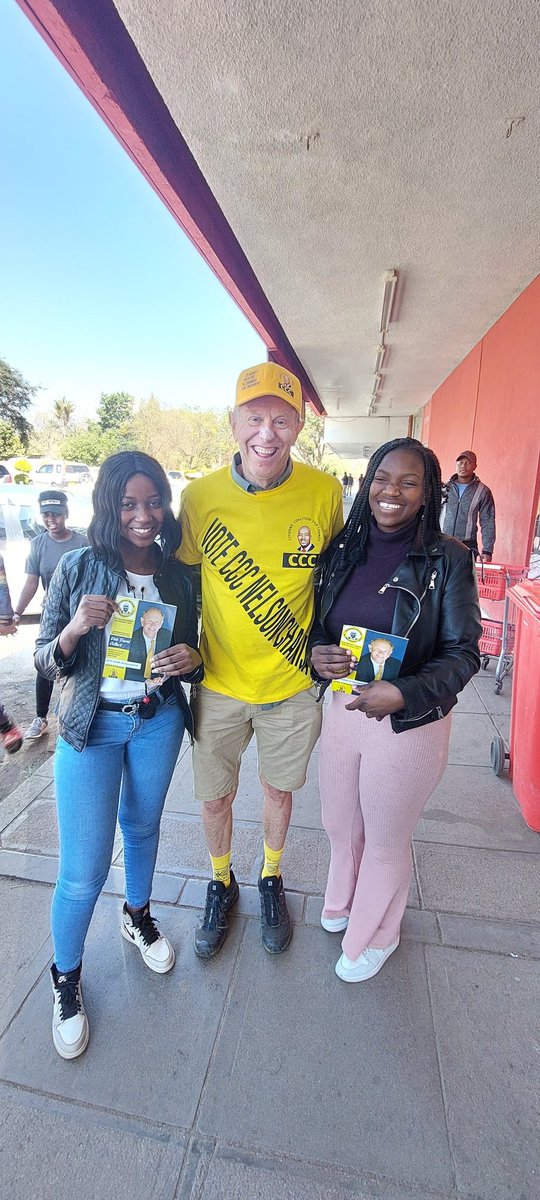BulawayoCentral's tweet photo. @DavidColtart out on the streets today campaigning for Ward 4 Councillor, Bulawayo
#VoteDavidColtart
#VoteShepherdSithole
#VoteSurrenderKapoikilu
#VoteNelsonChamisa
@surrenderkapoik @shepoh1 @alwinshop10 @sarahcronje https://t.co/BtsA6UtR9c