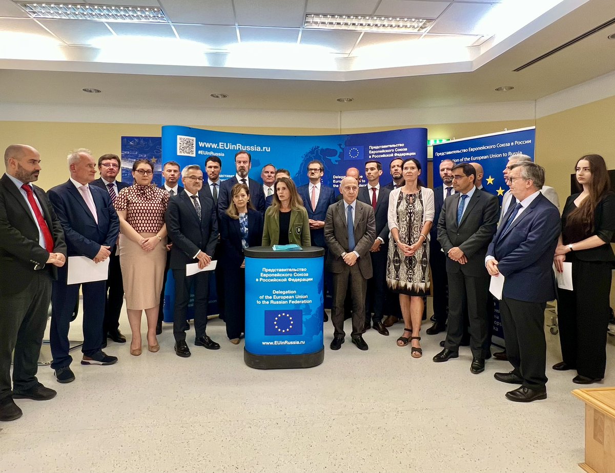 EUinRussia's tweet photo. 04/08 послы и поверенные в делах стран🇪🇺представили заявление в связи с приговором @navalny:
 
«Это решение показывает, как элиты боятся разоблачения коррупции, которым Навальный и команда занимаются много лет. Грустный день для🇷🇺народа, который, мы считаем, заслуживает лучшего». https://t.co/mnwJXBoHgD