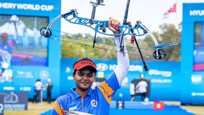 Twilightsaga_55's tweet image. India Vs India 💥💥

Jyothi Surekha Vennam Vs Parneet Kaur 

#WorldArcheryChampionships #QuarterFinals #CompoundArchery