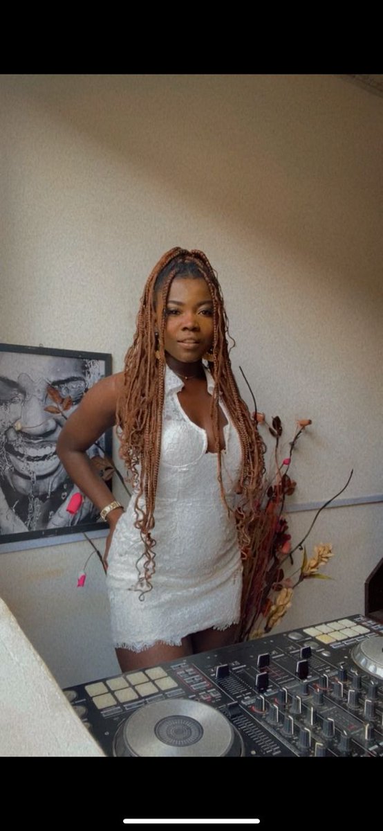 #WeekendRush is back with your party duo <a href="/JonnyStone_/">Jonny</a> x <a href="/djnycegh/">Nyce dj</a> 

Tune In!!! 🔥🔥