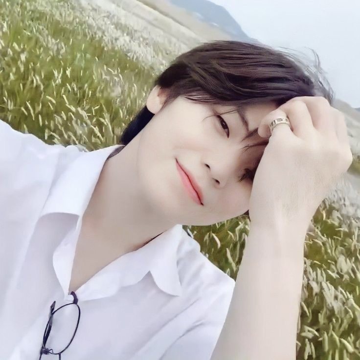 universe0526_'s tweet photo. 나이거 진짜 궁금함
우지는 핑머다 rt             우지는 흑발이다 마음 https://t.co/4EzmZxxG2h