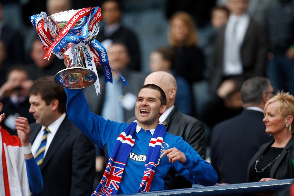 Happy birthday to former <a href="/RangersFC/">Rangers Football Club</a> striker David Healy🔴⚪️🔵