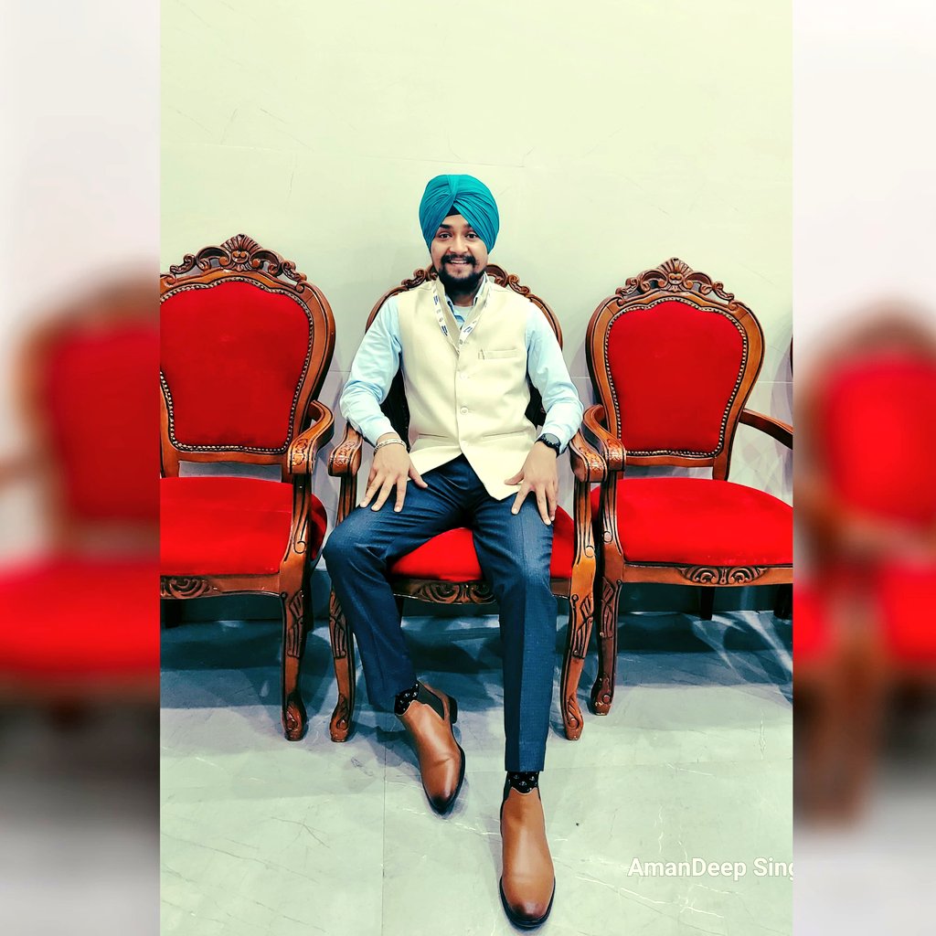 AmanBatra_inc's tweet photo. नदियों की तरह बस बहते रहो , 
चट्टानें अपने आप कट जाएंगी ।। ✊️✊️ 

#Amanbatra #Youthpolitician !! https://t.co/9GvjMfdBnF