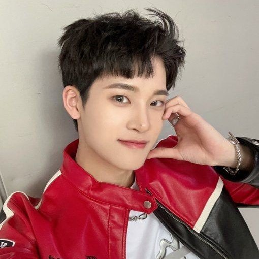 junminnie_kim's tweet photo. #NuevaFotoDePerfil https://t.co/WtLy4VrSNZ