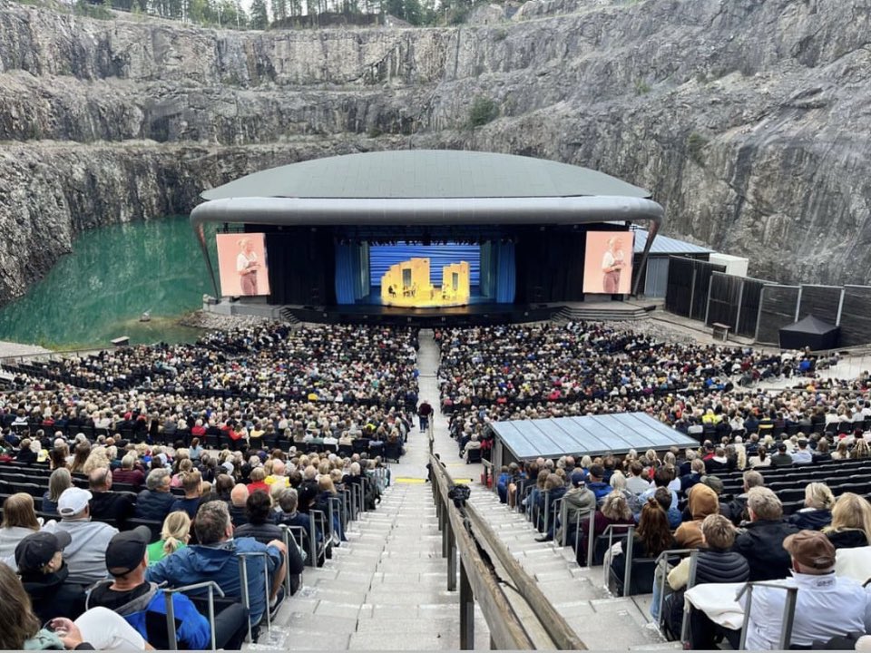 Claire Greenway tweet media