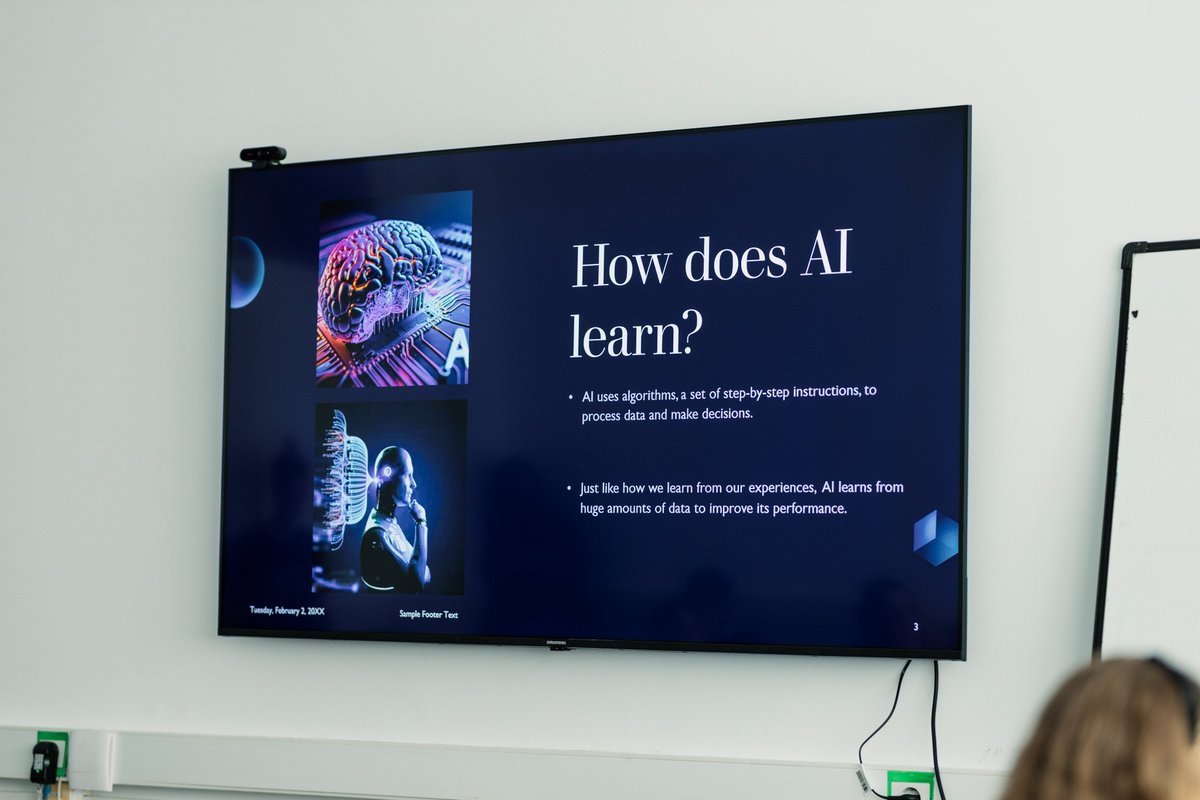 Dokutech's tweet photo. ✨@dokufest DokuKids program at @ItpPrizren has started - kids showing their curiosity about Generative AI!
Our young attendees were introduced to the growing world of AI and the important topics surrounding it.
#DokuKids #DokuTech #XEdition https://t.co/qeCJFNGzoj