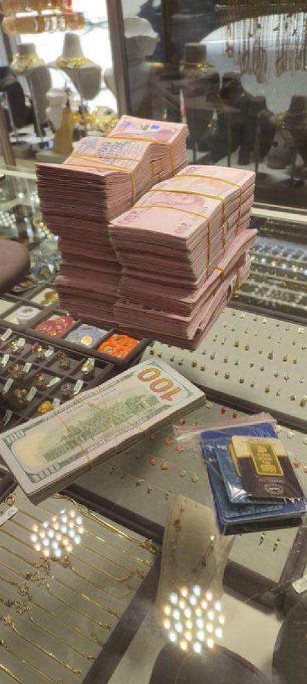 10 bin #dolar ve 100 gram altın alacaksanız bu kadar TL ödemeyi göze alacaksınız. 
Rasyonel politikaların meyveleri bunlar.
