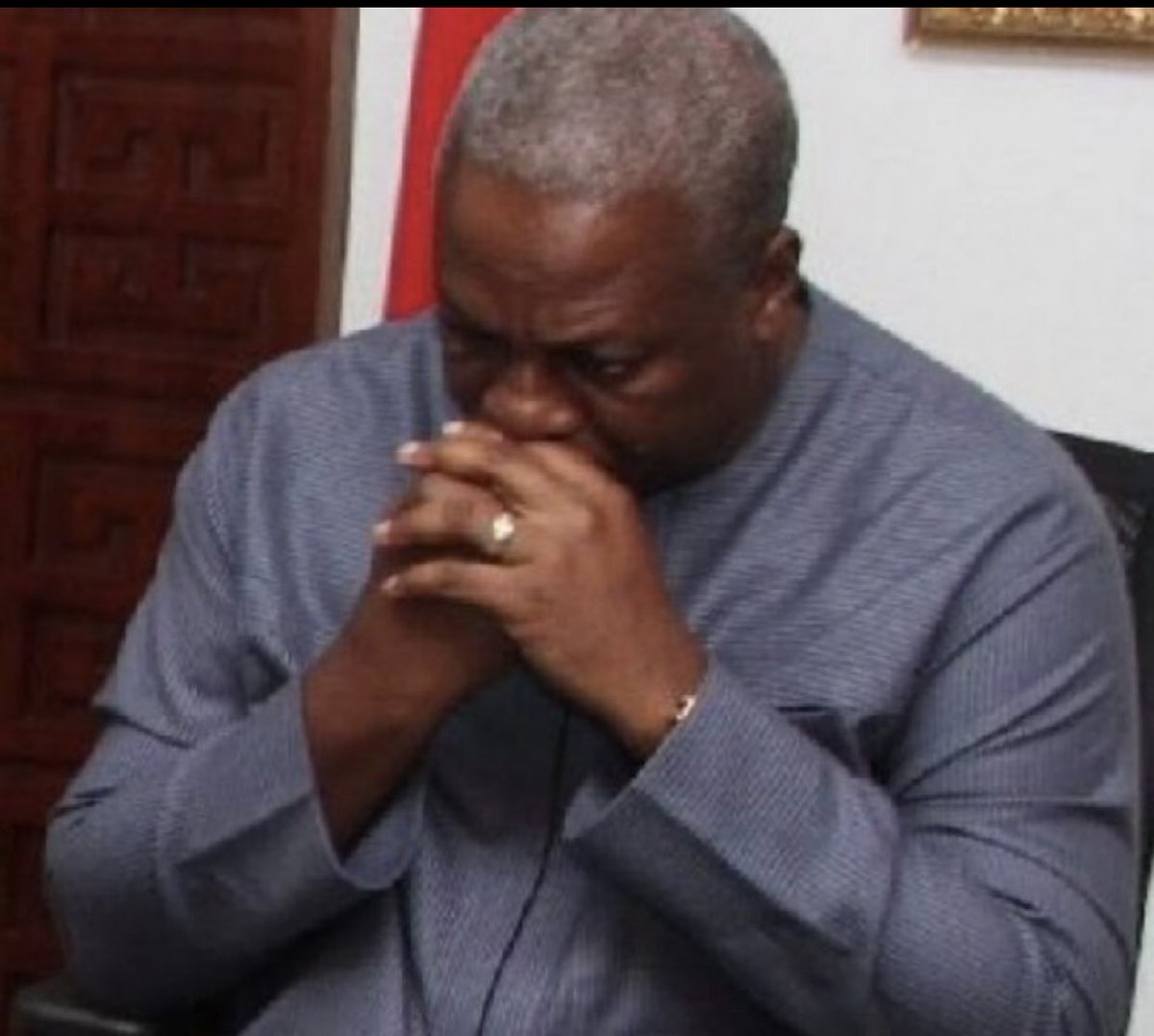 TAKE NOTE‼️

<a href="/NanaKAbabio/">£lv!s 🇬🇭</a>  writes ..

Government and the Private Investor is using $47million to complete 8,000 housing units in Pokuase. This happened in 2023 whilst under the NDC, government took a loan of $200million to build 5000 housing units in Saglemi. They couldn’t