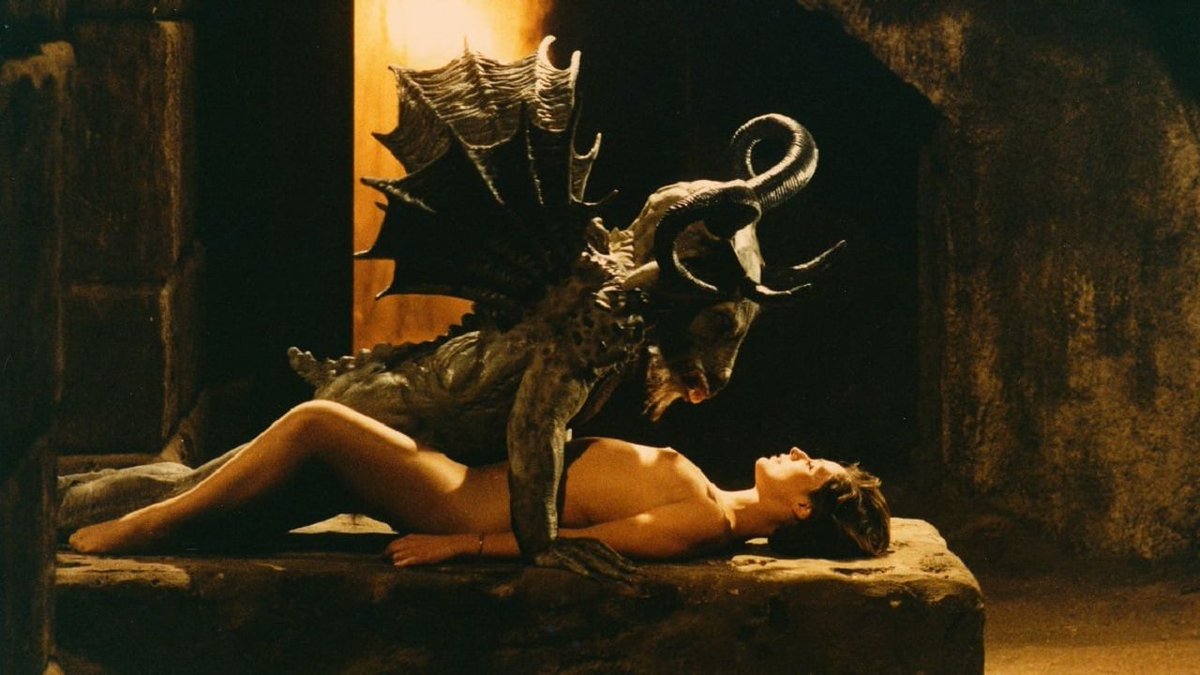 El engendro del diablo. La obra maestra de Soavi!!! La vi en su estreno en cine, yo tenía 18 años!!! Demoledora, Soavi vuelve, hijo de mi vida !!!!