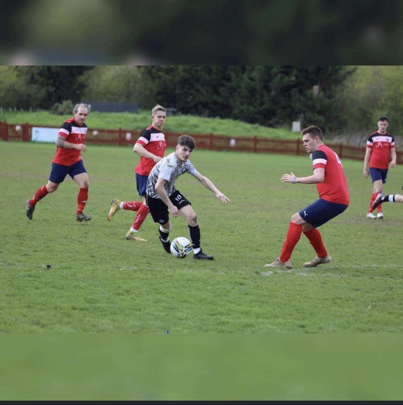 afcmalborne's tweet photo. DRISCOLL STAYS📝

With a day off for the lads it is only right we start announcing our squad for the 2023/24 season. 

Starting off the players we have kept on, it is only right we start with the main striker, Reece Driscoll. 
34+ goals in 17 games last season🫡
#utm https://t.co/USKFFt0fQX