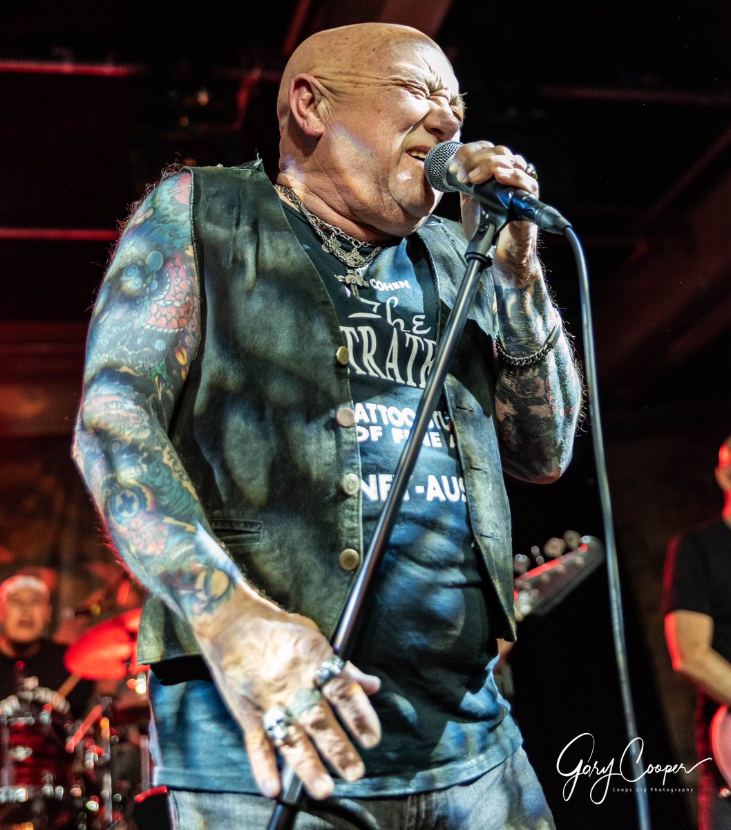 gary cooper tweet media