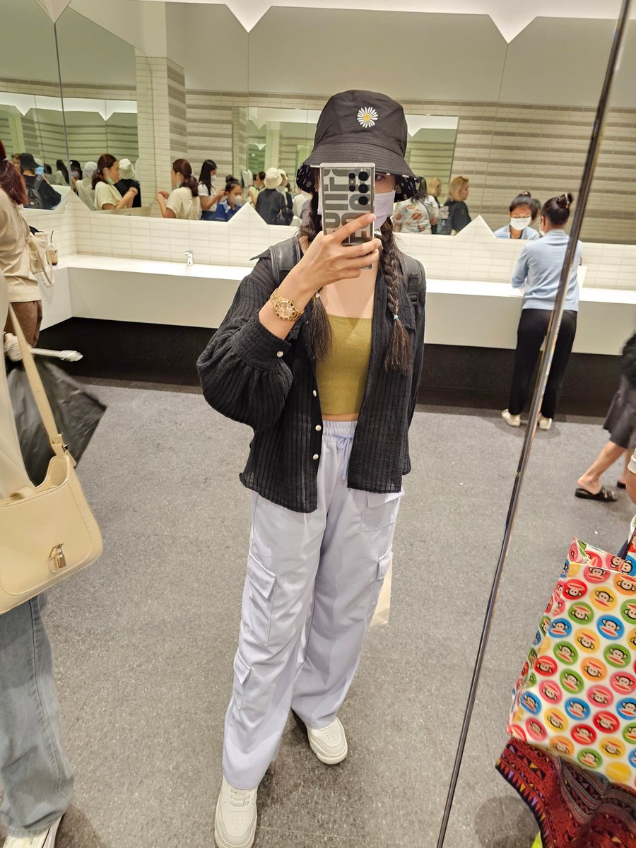 Panti84253603's tweet photo. รีวิวของแจกบ้านนี้ค่า สวยมากกก หมวกดอกเดซี่น่ารักมากงื้อออ. ขอบพระคุณมากคับ บ้านนี้แอดมินใจดีมสก เล่นกิจแจกของตลอดเลย จุ๊ฟฟฟ 🤩😍
#PBreview #PurebloodAhgaseรีวิว 
#อากาเซ่เลือดบริสุทธิ์ #PurebloodAhgase 
@AhgasePureblood https://t.co/B0oFMueTyL