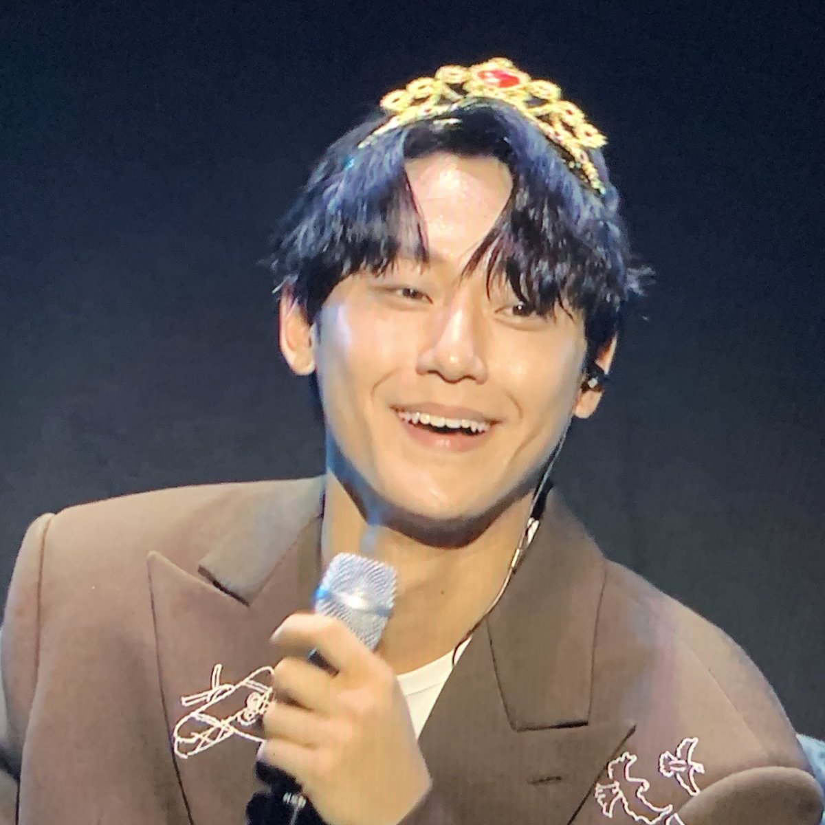 ldh_simp's tweet photo. MY HEART JUST DROPPED https://t.co/IemLclaUOW