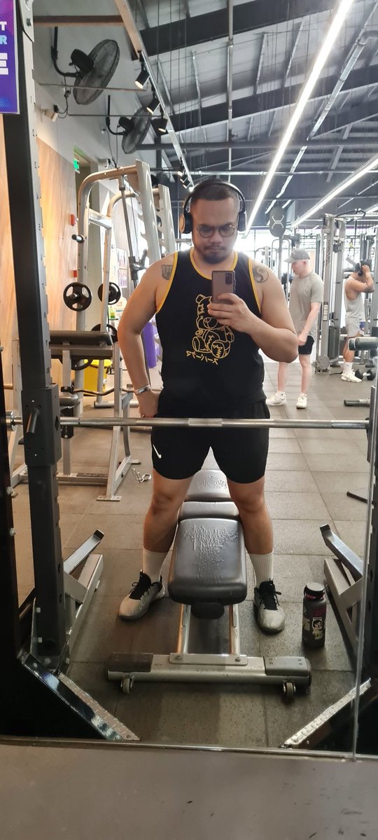 BearBans10's tweet photo. Gym day saturday wearing @superbearph https://t.co/spnS3QpaqL