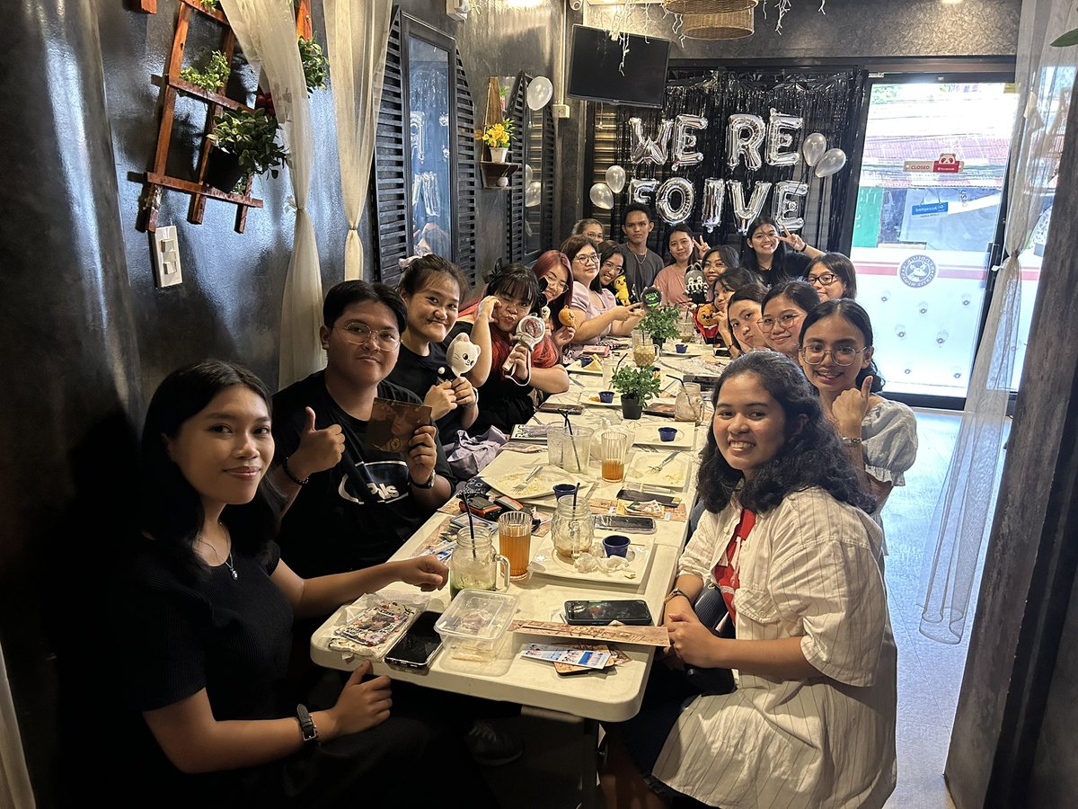 albaystaysph's tweet photo. #Platform325 🪄
𝓣𝓱𝓮 𝐒𝐓𝐀𝐘 ��𝐀𝐅𝐄 in Albay was a SUCCESS!! ❣️
Thank you for celebrating STAY DAY 2023 with us and congrats to all raffle winners! I hope you all had fun meeting your fellow stays 🫶
#FiveStarsforSTAY
#거뜬하게_5년째_STAY해
#StayDay2023
@allforskzph https://t.co/6PXoMLqftv