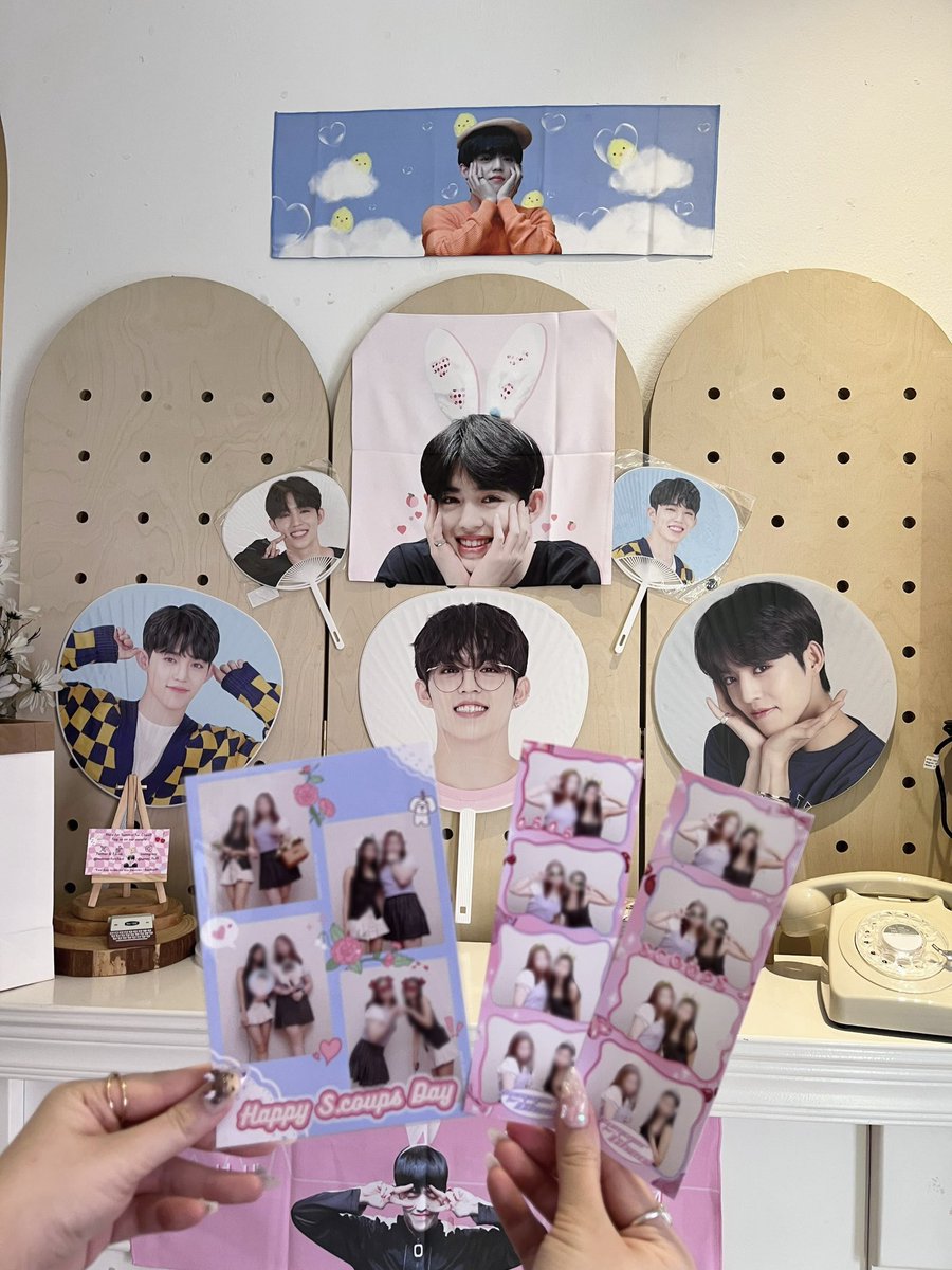 SummerforCheol's tweet photo. Summer for Cheol 2023 has commenced!!! 

Head over to @oneclick_sg to snap some shots 🩷

Remember to bring your fav prop ( bong / picket fan / slogan / doll) to make it extra extra Carat-y 🩵

Be sure to tag on twt / tt / ig !! 

Setup vlog is up: https://t.co/iNcySncxMN https://t.co/EdI1jYwbGV