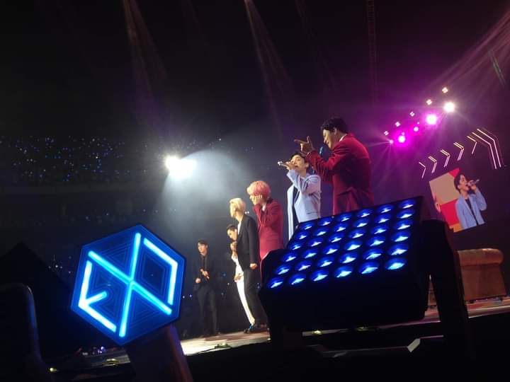 __kimaiko88's tweet photo. L-1485 -  L-2385 
.
.
.
.
.
#EXOLDay 
#HappyEXOLDay https://t.co/E9fQnUMXEN