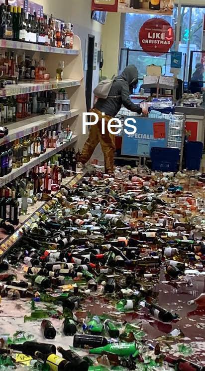 GarySimm3's tweet photo. @piehardpodcast https://t.co/8PSkFjzytk