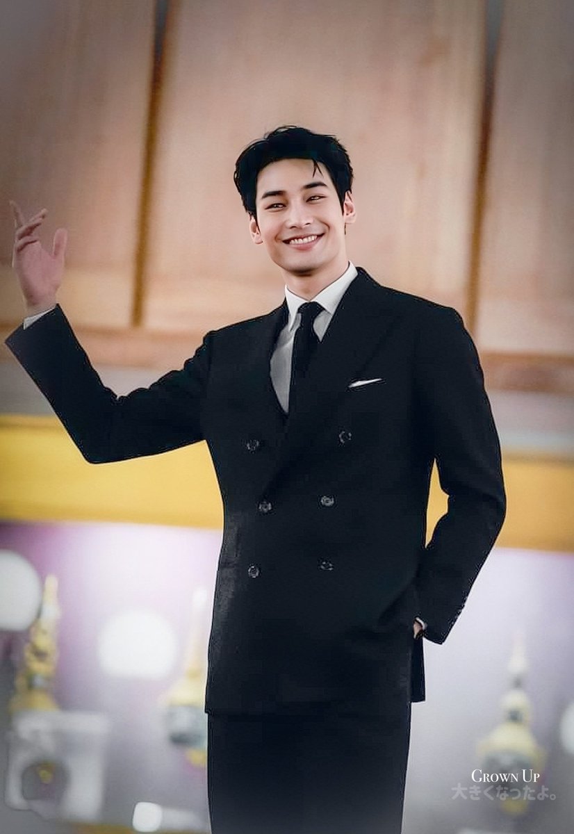 grownup94's tweet photo. 🕺🤵💋
ミ@Nnattawin1​彡
#Nnattawin
#grownuppic https://t.co/UUQPa2OI1D
