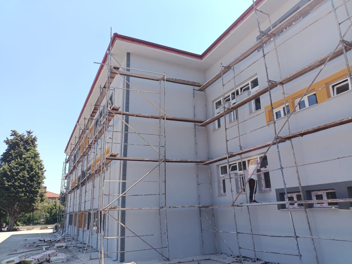 🏫 Eğitim Yatırımlarımız Devam Ediyor

Büyük onarımlar kapsamındaki okullarımızdan biri olan Zonguldak Fen Lisesi’ni ziyaret eden İl Milli Eğitim Müdürümüz Züleyha Aldoğan, gözlem ve incelemelerde bulundu. 

<a href="/tcmeb/">Millî Eğitim Bakanlığı</a> <a href="/Yusuf__Tekin/">Yusuf Tekin</a> <a href="/zuleyhaaldogan/">Züleyha Aldoğan</a>