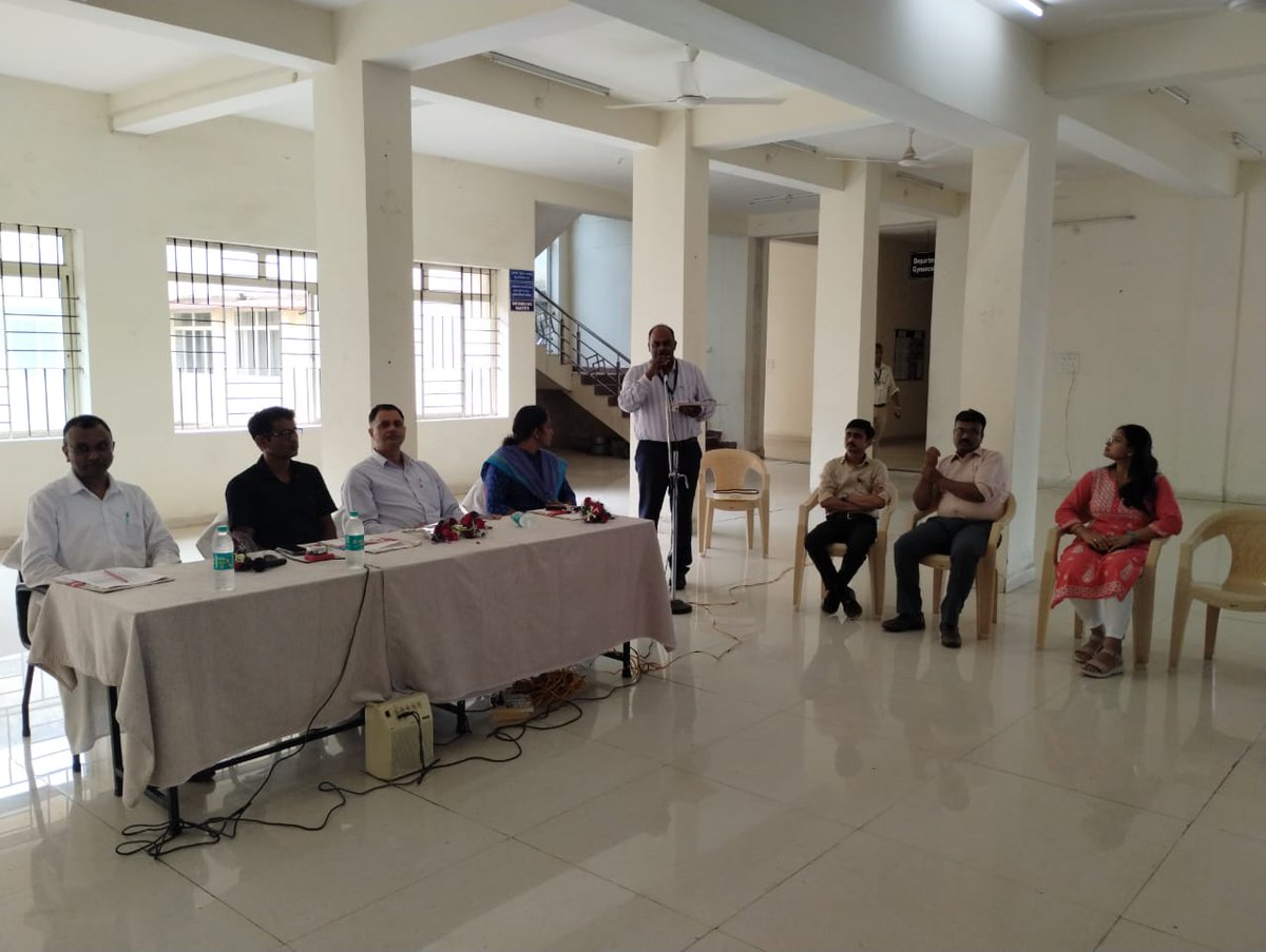 Vetrewa's tweet photo. The Yoga competition was organized by the college.

 The program concluded in the presence of Yogacharyas and respected judges. 

Students actively participated in this event.

@icarindia
@presidentVCI
@Ndvsu_mp 
@SwatantraSin3 https://t.co/gngMm0Oz0L