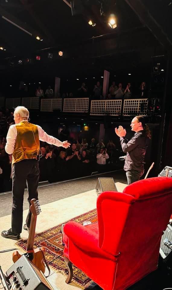 frossiofficial's tweet photo. Less than 6 weeks to go until Francis hits the road.
Let us know which show(s) you’re coming to.
Dates and tickets: https://t.co/0hF5LmaEbu
#francisrossi #tunesandchat #statusquo #gomor #tour #andybrook https://t.co/JBlxz2LGce