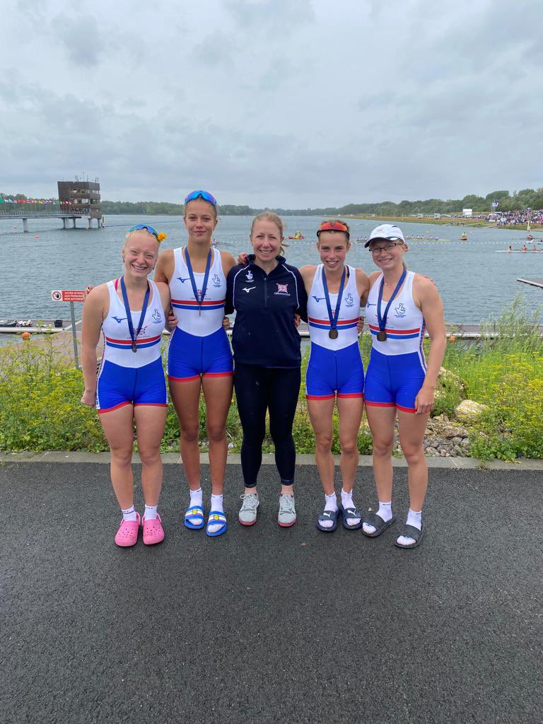 And BRONZE for Miss T’s JW4x!🥉🥉