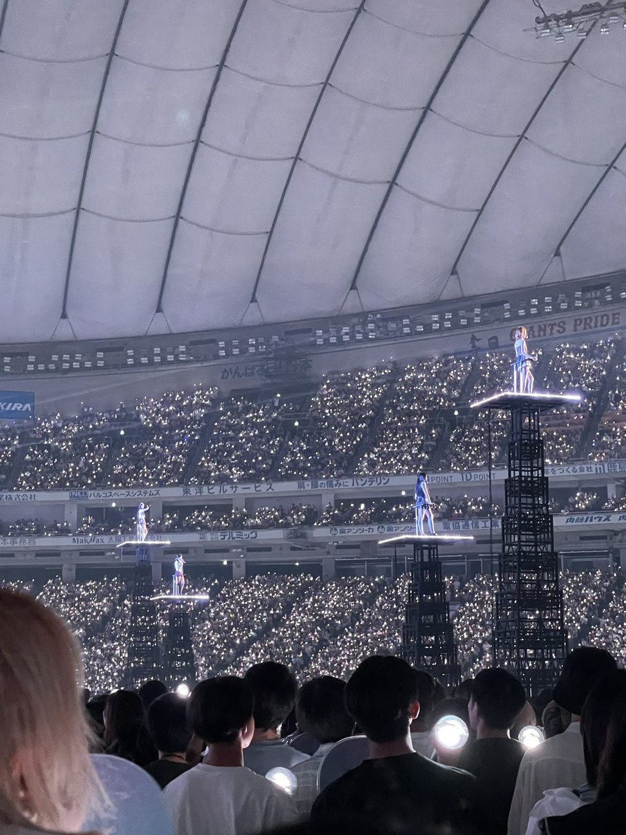 TreeCoffeeKris's tweet photo. สเตจเพลง I’m unhappy เว่อร์มาก 🥹

AESPA DREAM COME TRUE
#aespa_in_TokyoDome_Day1
#aespa_SYNK_HYPERLINEinTokyoDome https://t.co/rDO2arp0XU